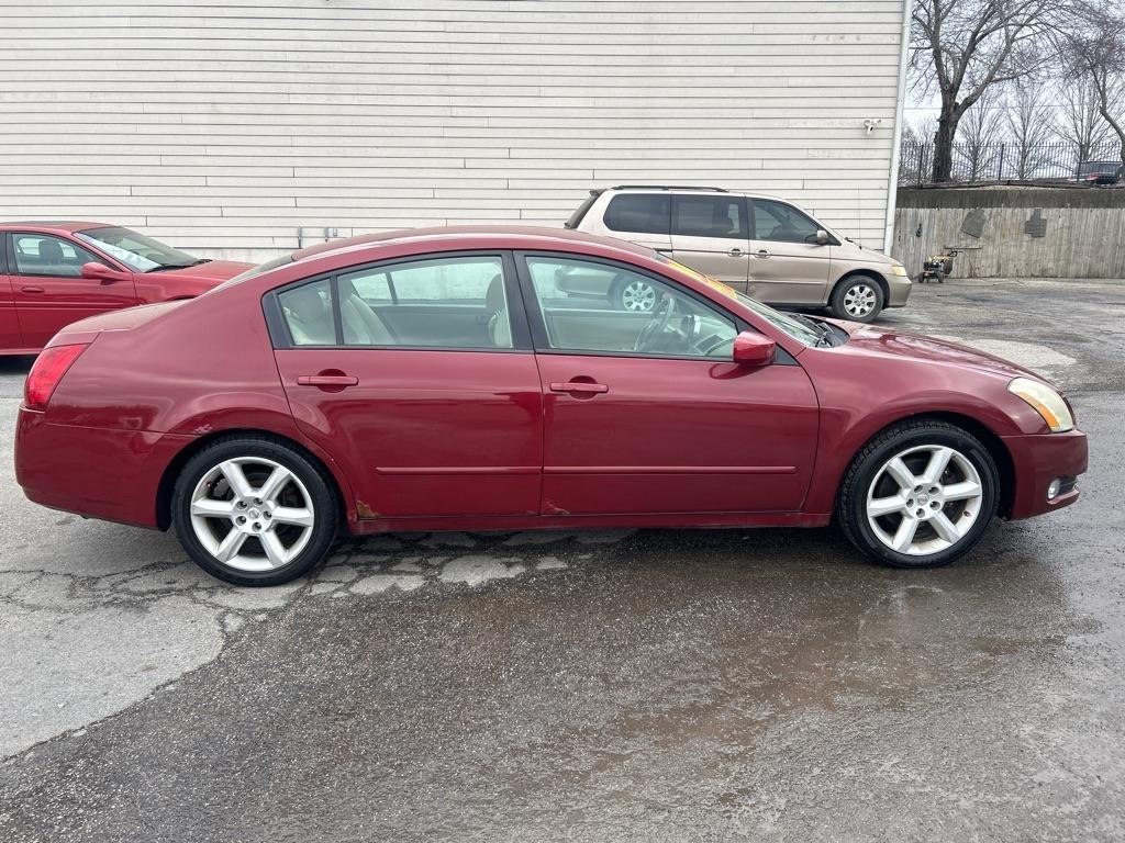 Nissan Maxima SE 2004