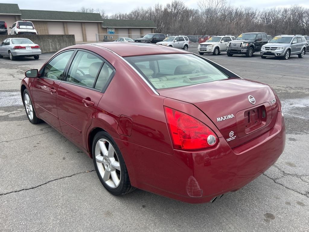 Nissan Maxima SE 2004