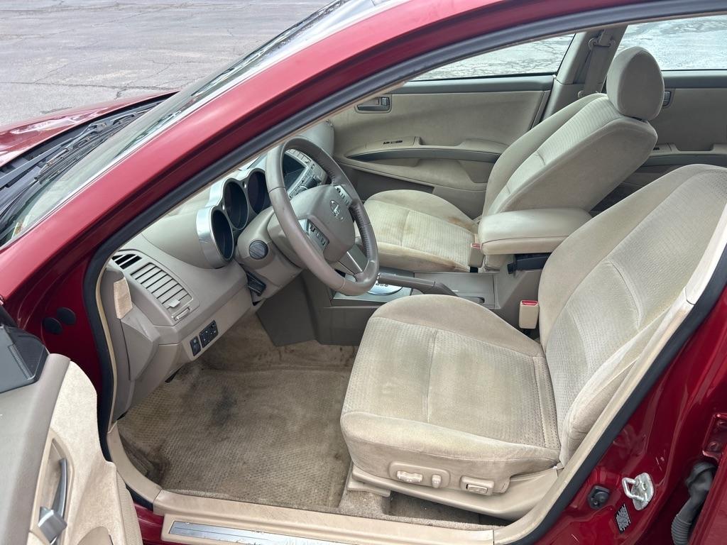 Nissan Maxima SE 2004