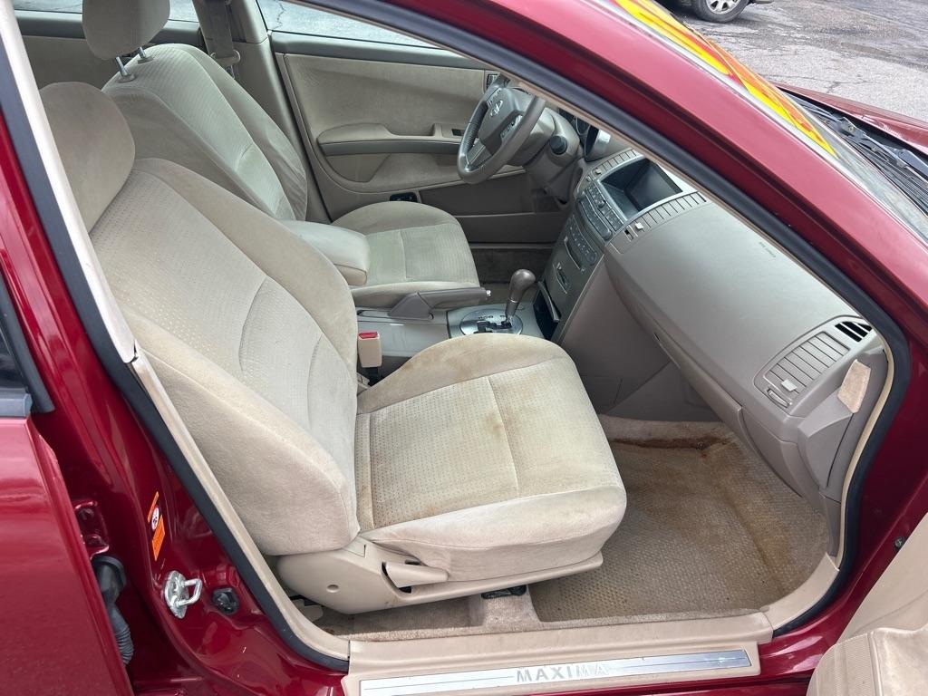 Nissan Maxima SE 2004
