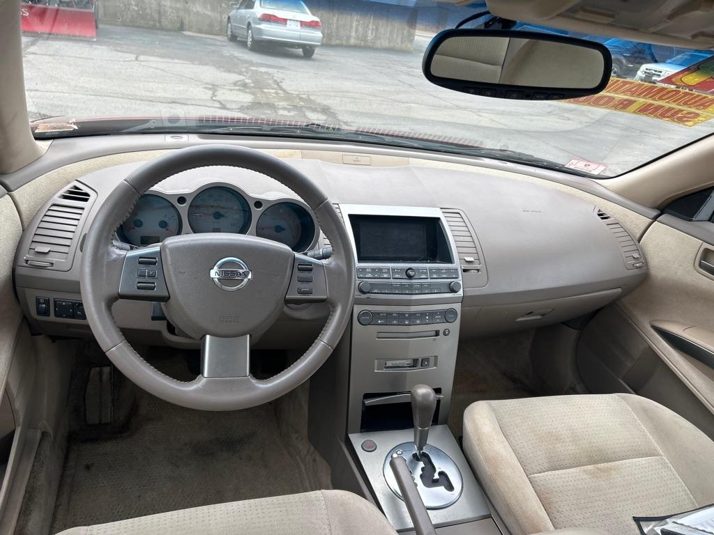 Nissan Maxima SE 2004