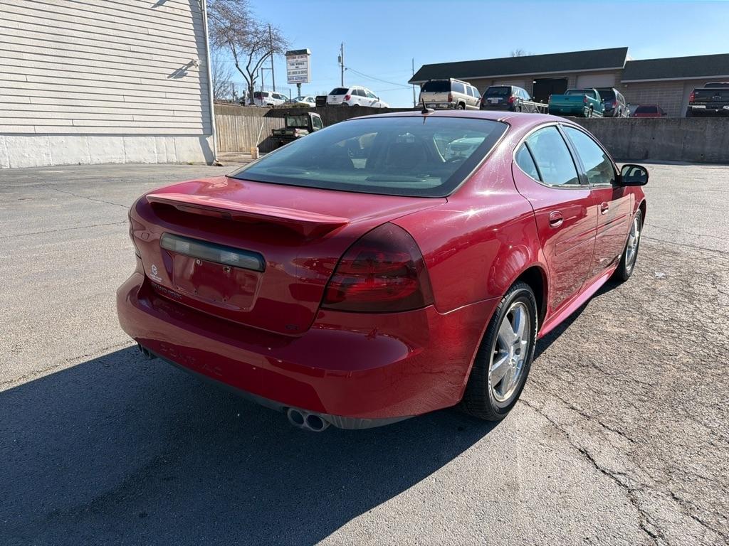 Pontiac Grand Prix GT sedan 2007