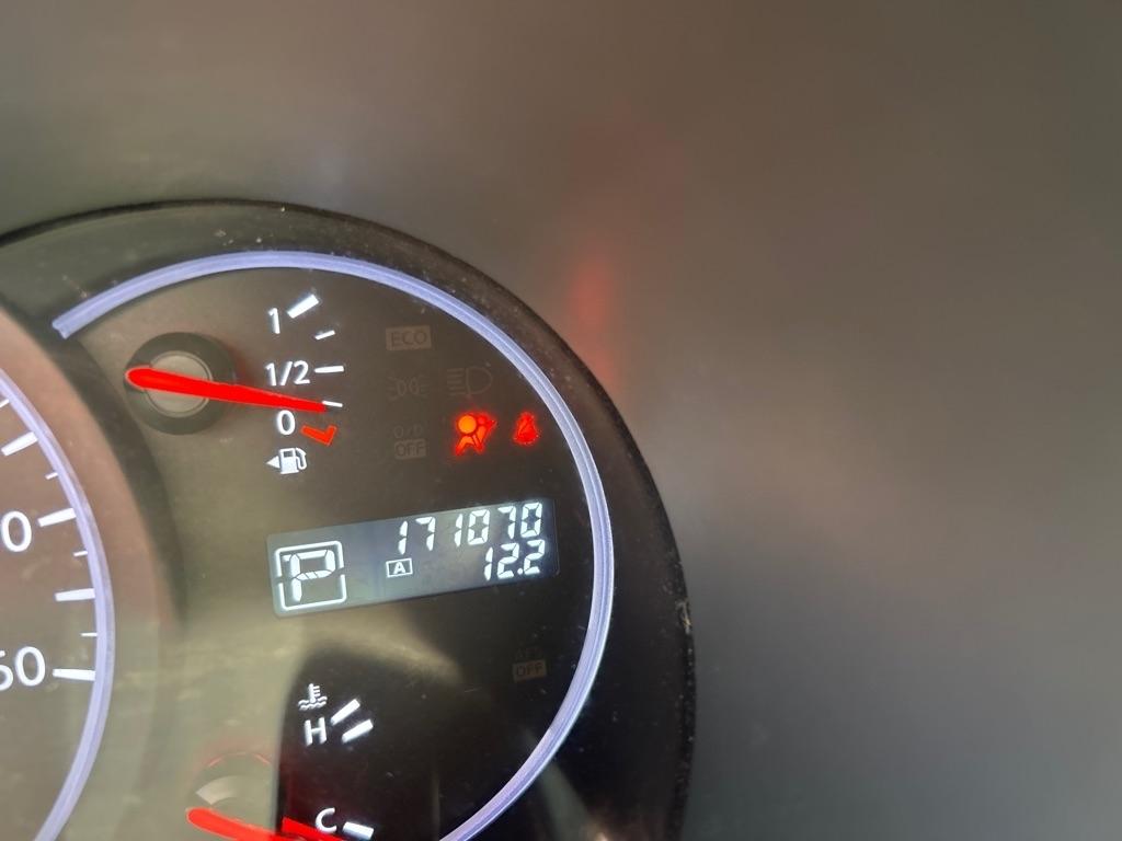 Nissan Quest 3.5 S 2012