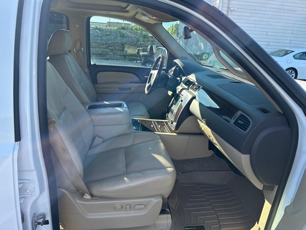 GMC Yukon Denali XL 4WD 2009