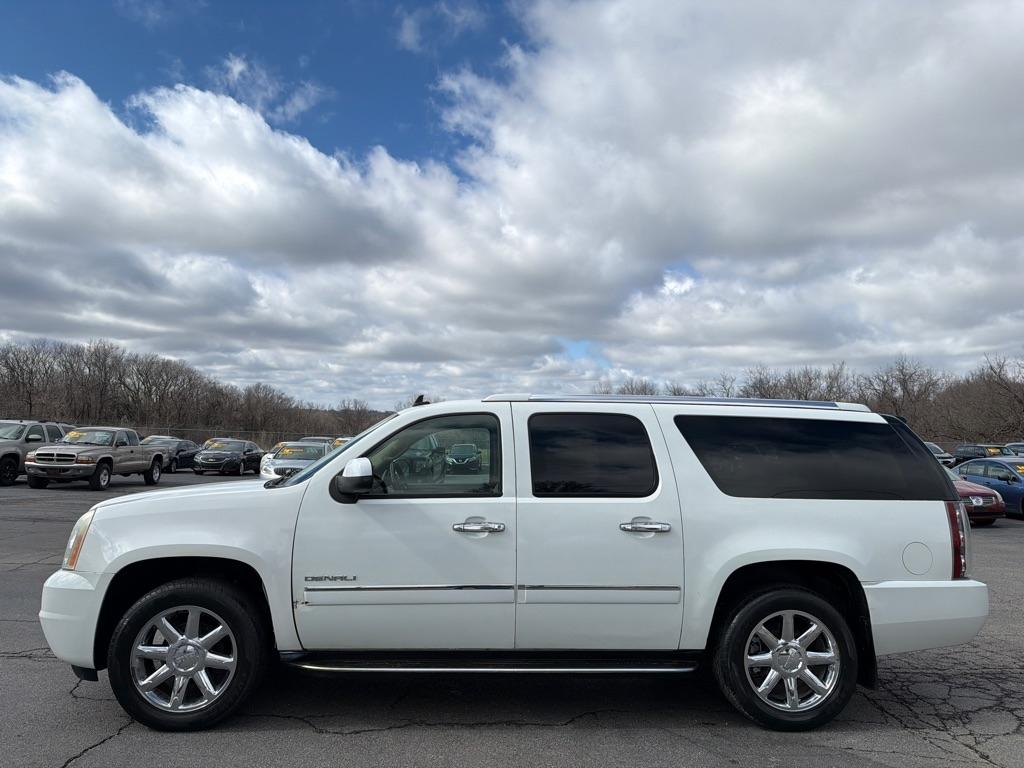 GMC Yukon Denali XL 4WD 2009