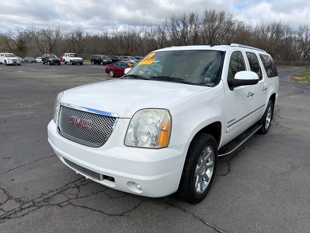 GMC Yukon Denali XL 4WD 2009