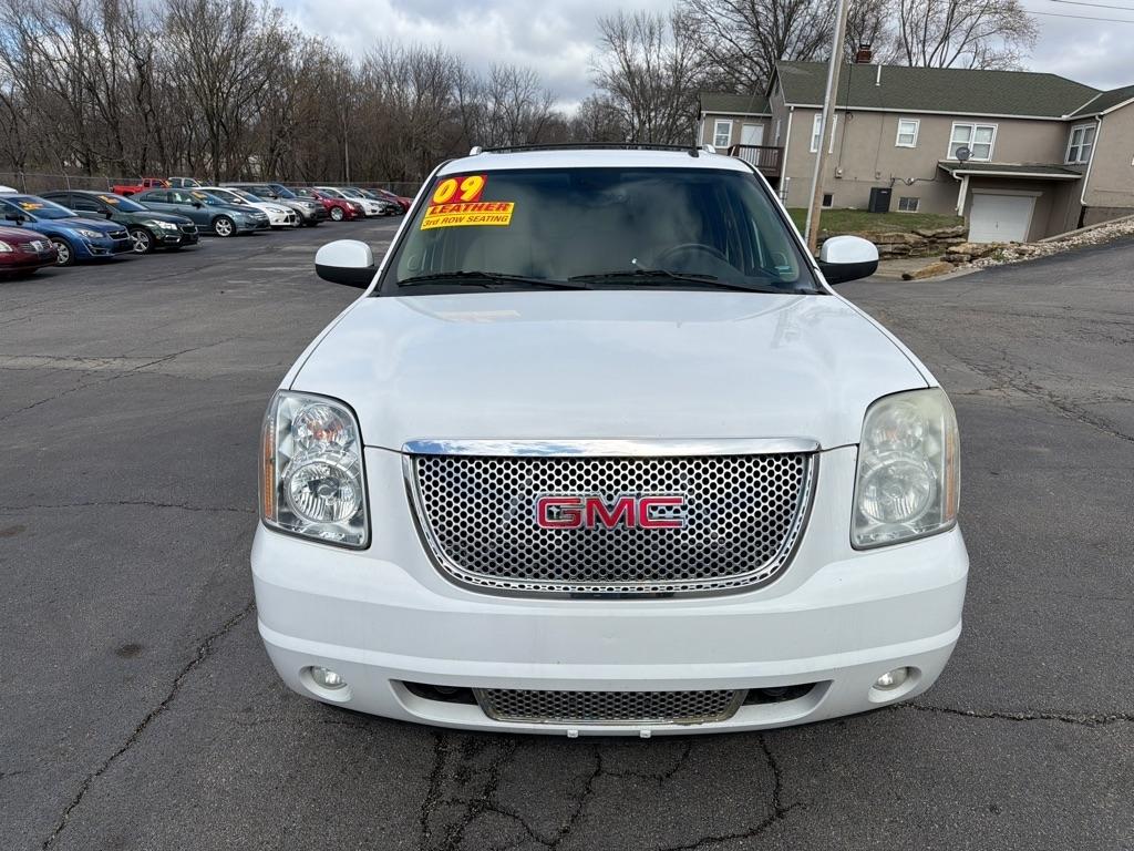 GMC Yukon Denali XL 4WD 2009