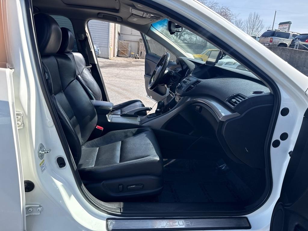 Acura TSX 5-speed AT 2010