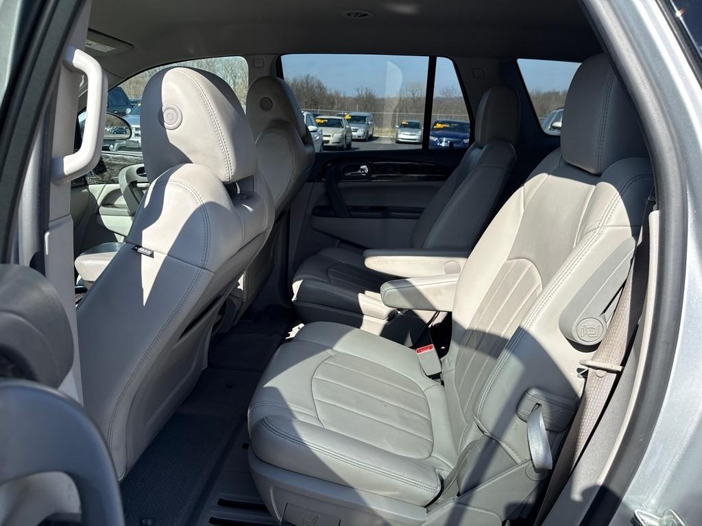 Buick Enclave Leather AWD 2013