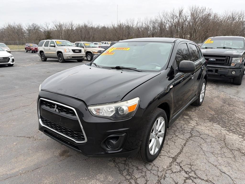 Mitsubishi Outlander Sport ES 2WD 2014