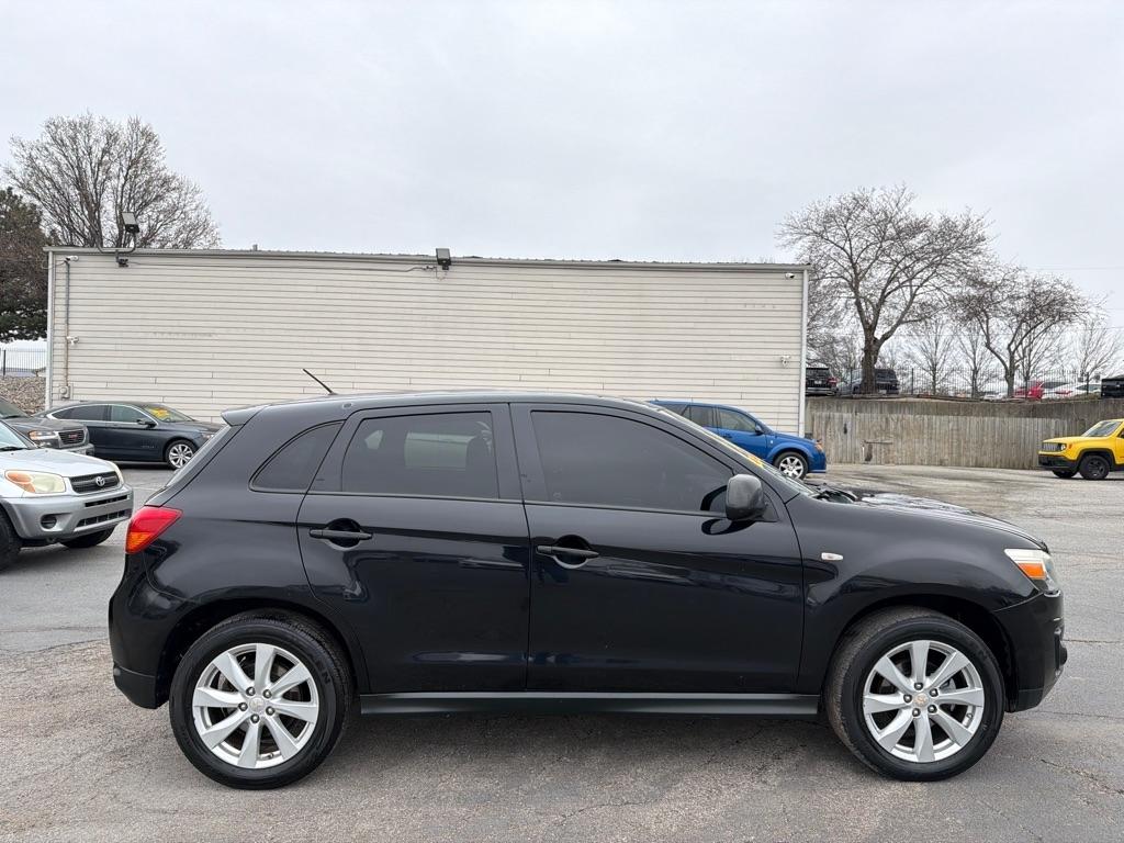 Mitsubishi Outlander Sport ES 2WD 2014