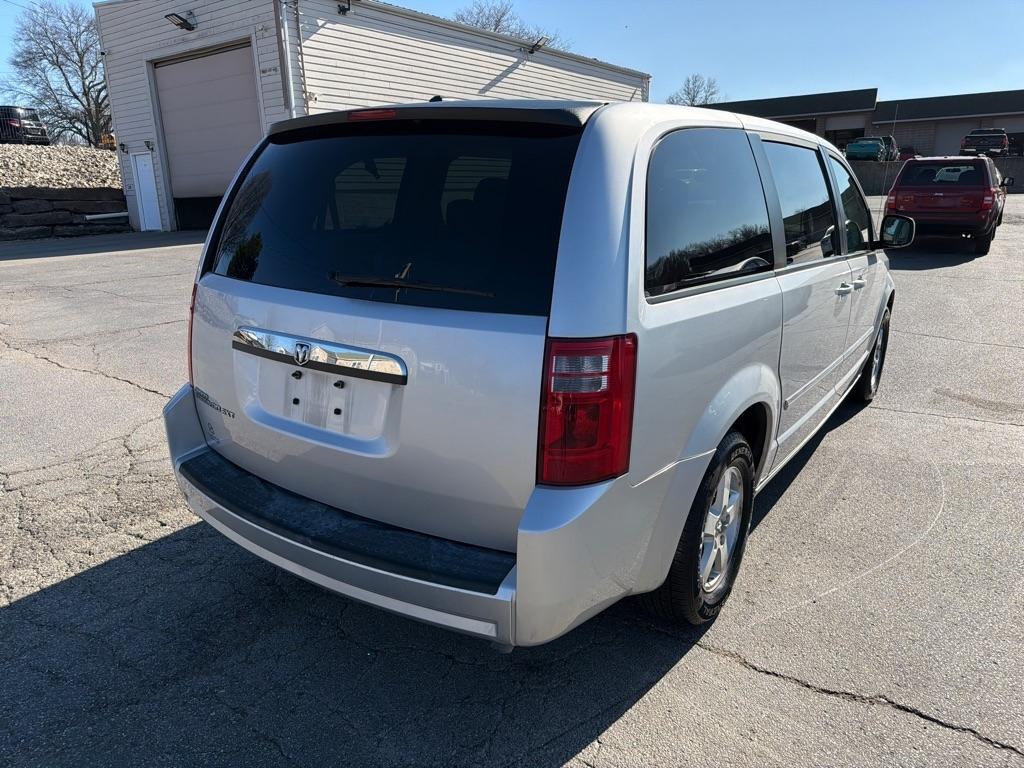 Dodge Grand Caravan SXT 2008