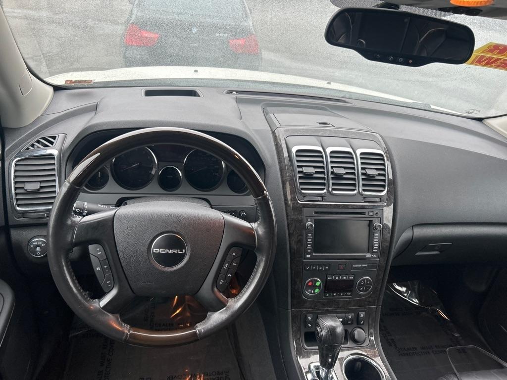 GMC Acadia Denali AWD 2011