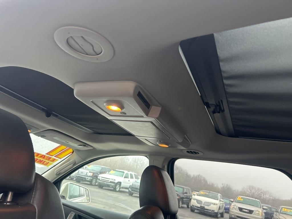 GMC Acadia Denali AWD 2011