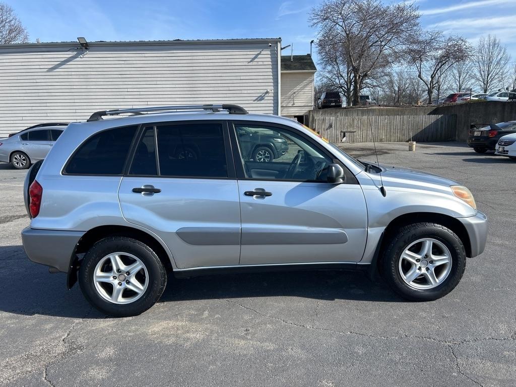 Toyota RAV4 2WD 2005