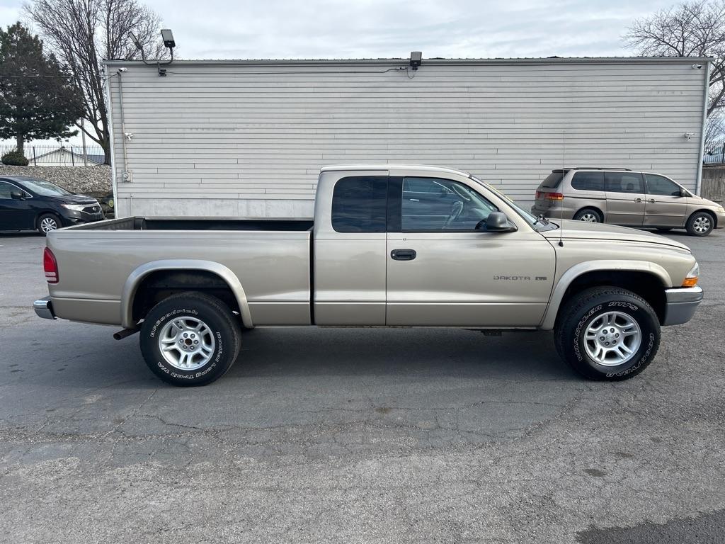Dodge Dakota SLT Club Cab 4WD 2002