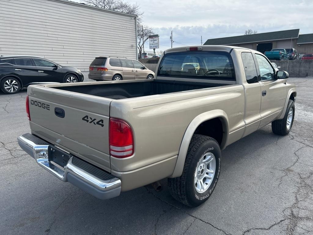 Dodge Dakota SLT Club Cab 4WD 2002