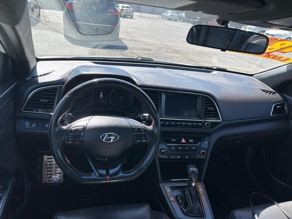 Hyundai Elantra 6AT 2018