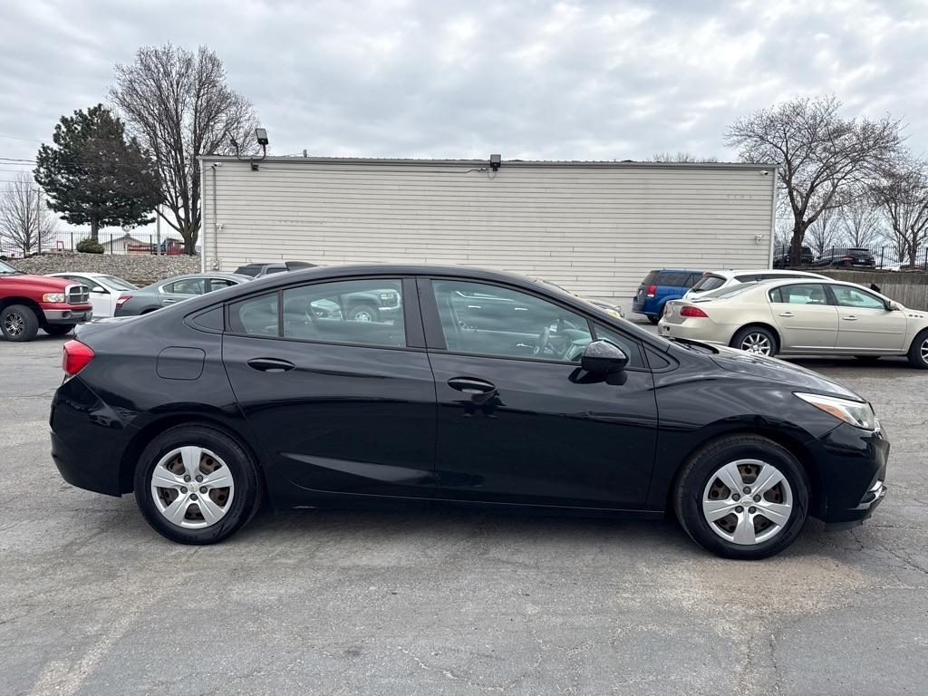 Chevrolet Cruze LS Auto 2017