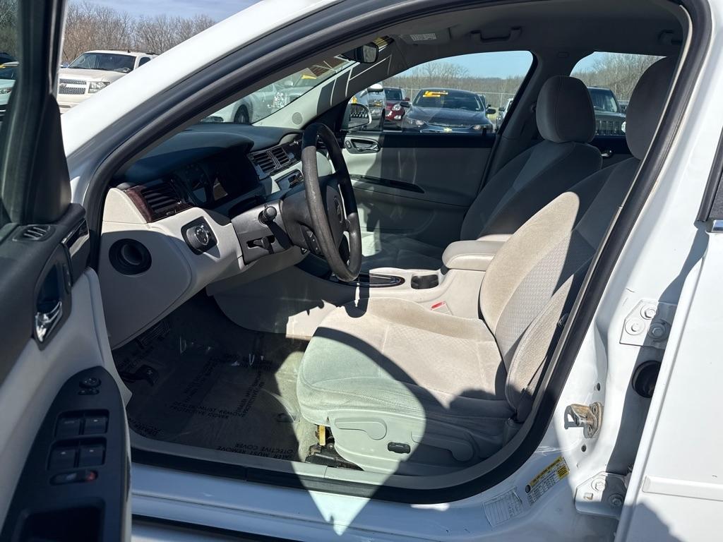 Chevrolet Impala LS (Fleet) 2012