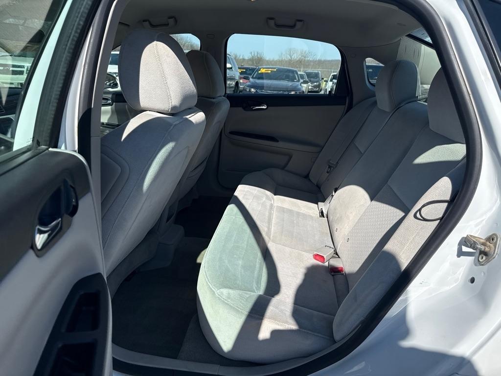 Chevrolet Impala LS (Fleet) 2012