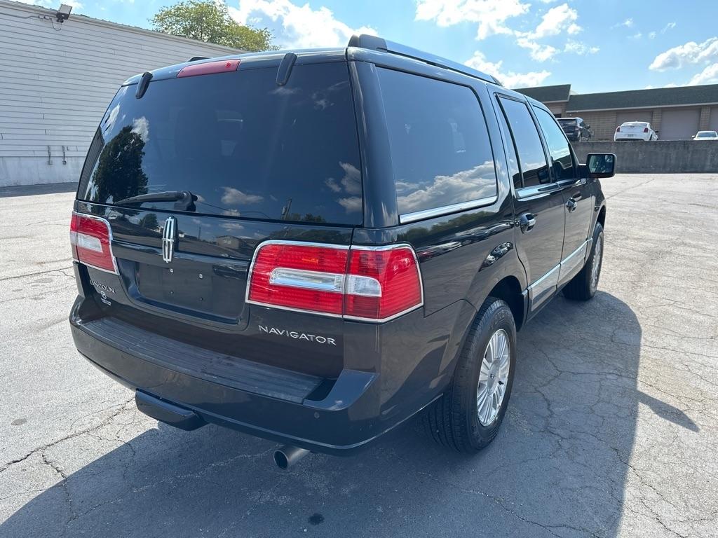 Lincoln Navigator 4WD 2013