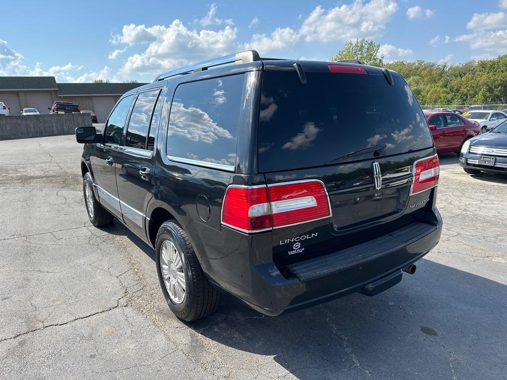 Lincoln Navigator 4WD 2013