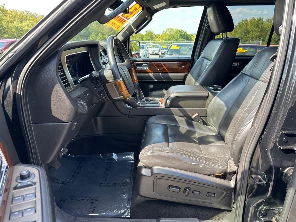 Lincoln Navigator 4WD 2013