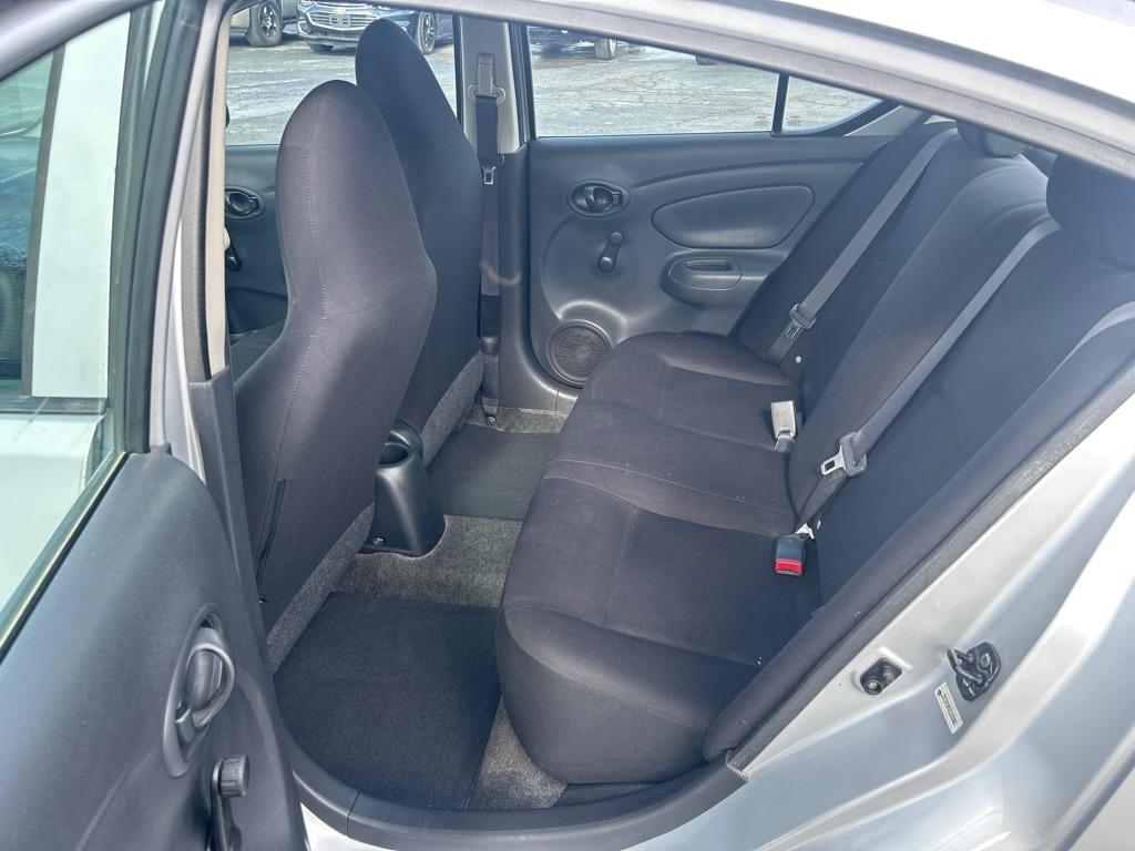 Nissan Versa 1.6 S Sedan 2012