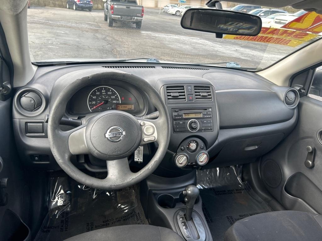 Nissan Versa 1.6 S Sedan 2012
