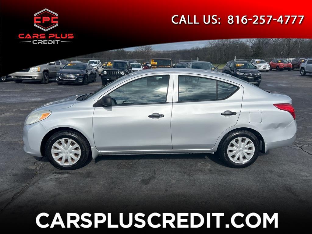 Nissan Versa 1.6 S Sedan 2012