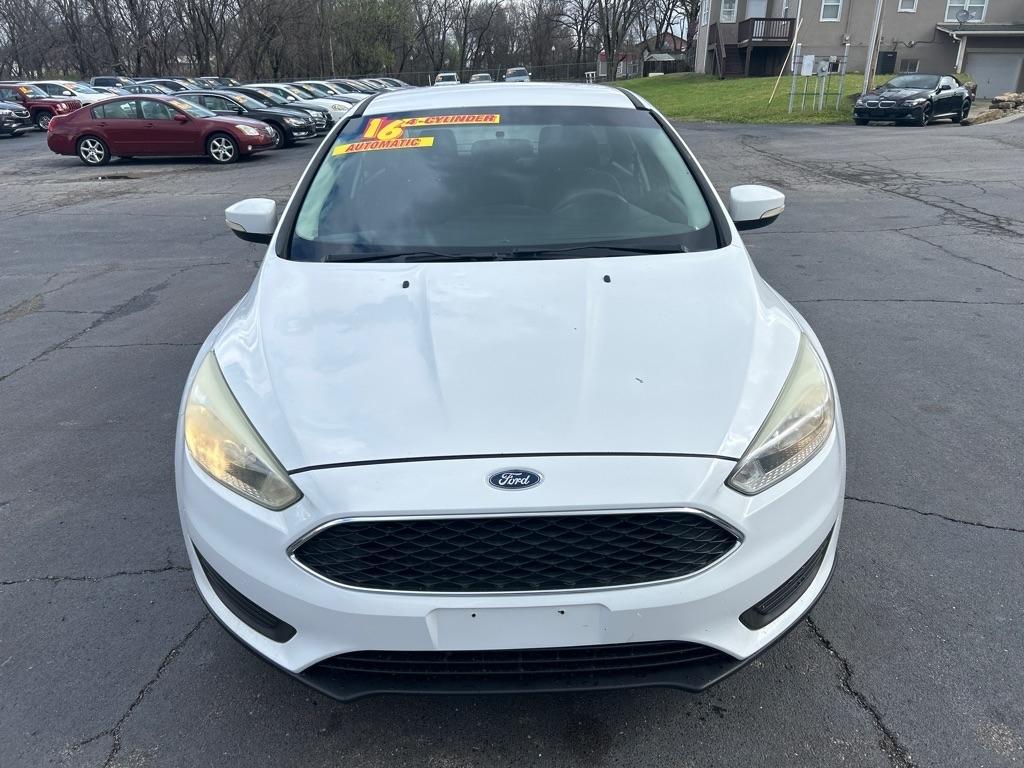 Ford Focus SE Sedan 2016