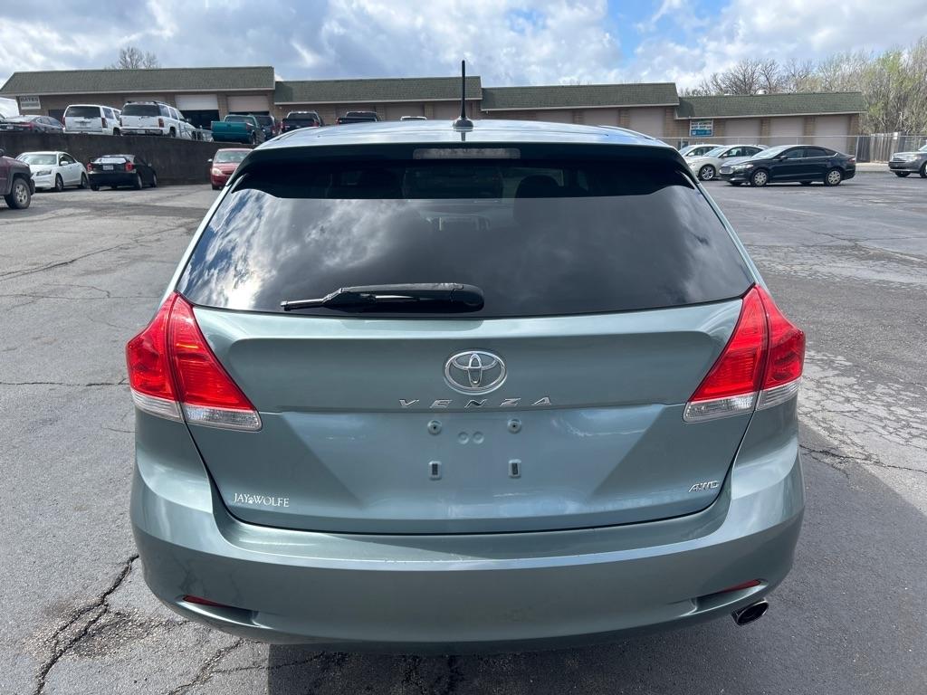 Toyota Venza AWD I4 2011