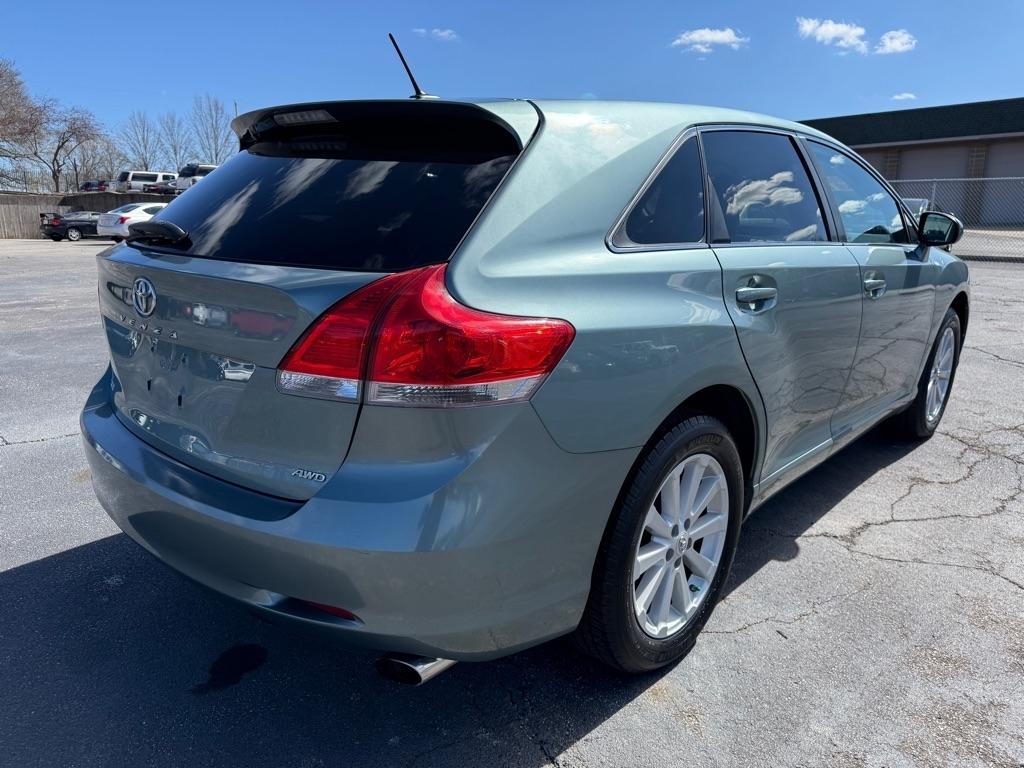 Toyota Venza AWD I4 2011