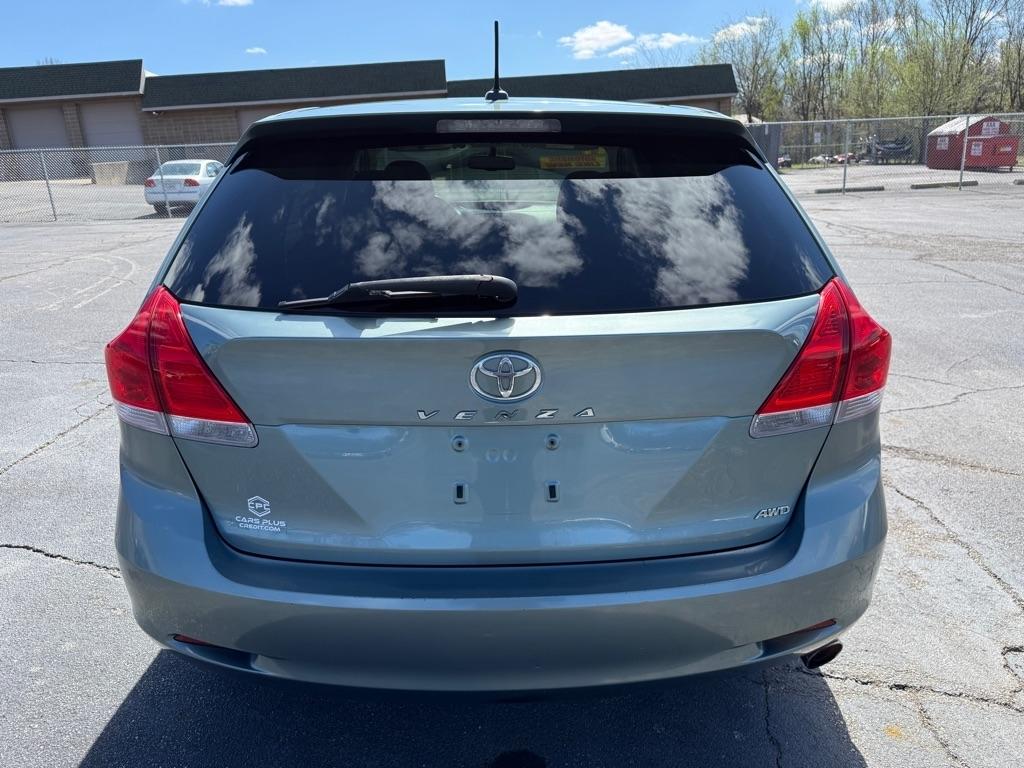 Toyota Venza AWD I4 2011