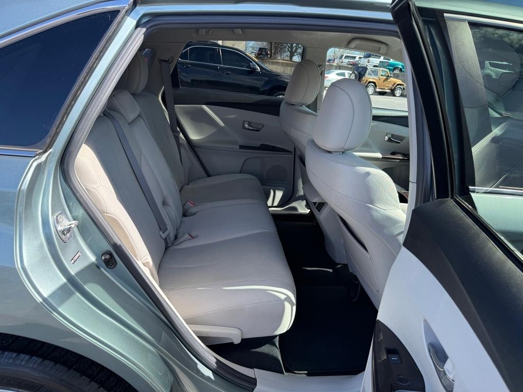 Toyota Venza AWD I4 2011