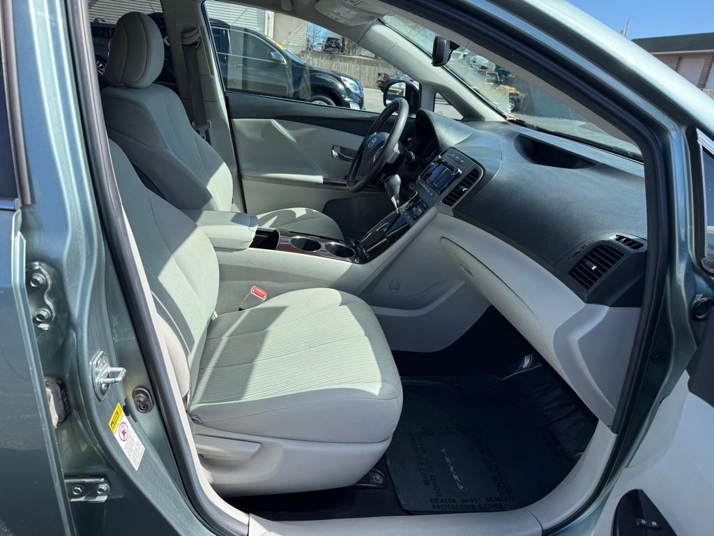 Toyota Venza AWD I4 2011