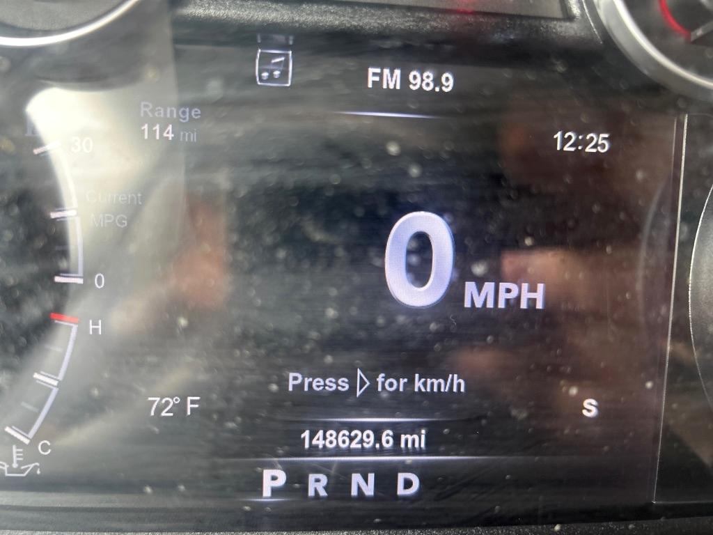 RAM 1500 SLT Crew Cab SWB 4WD 2015