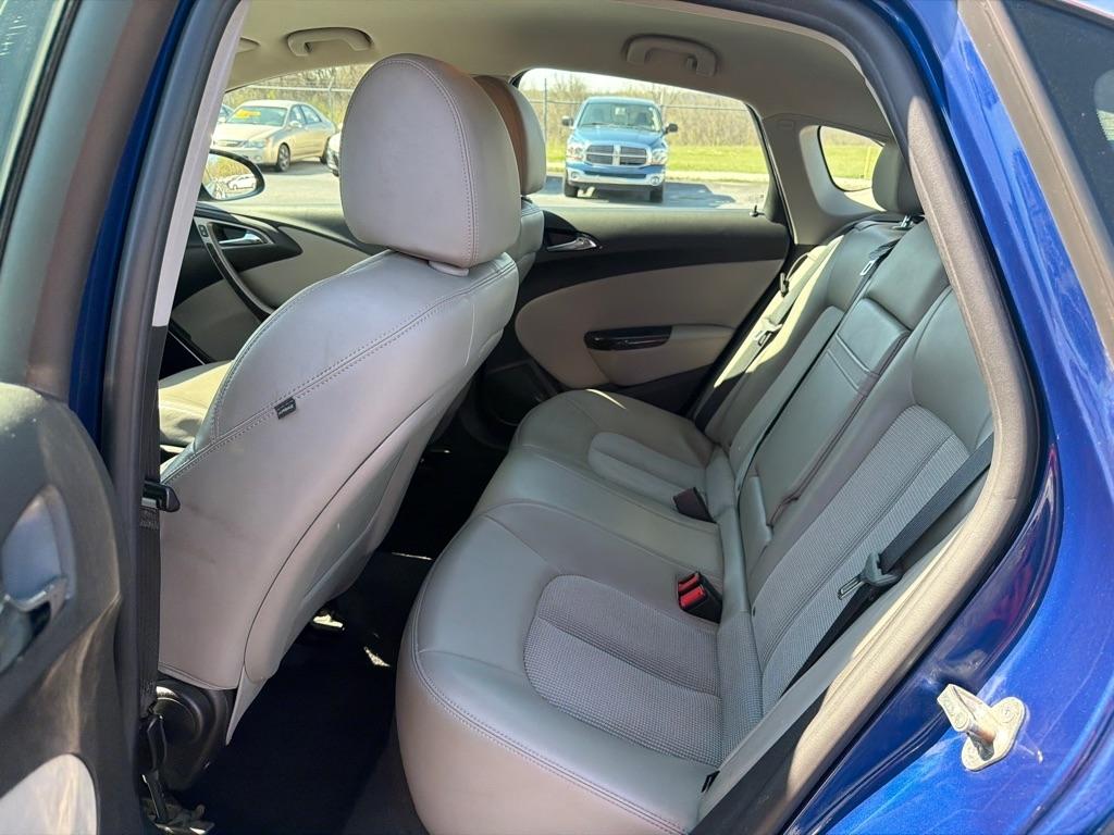 Buick Verano Base 2013