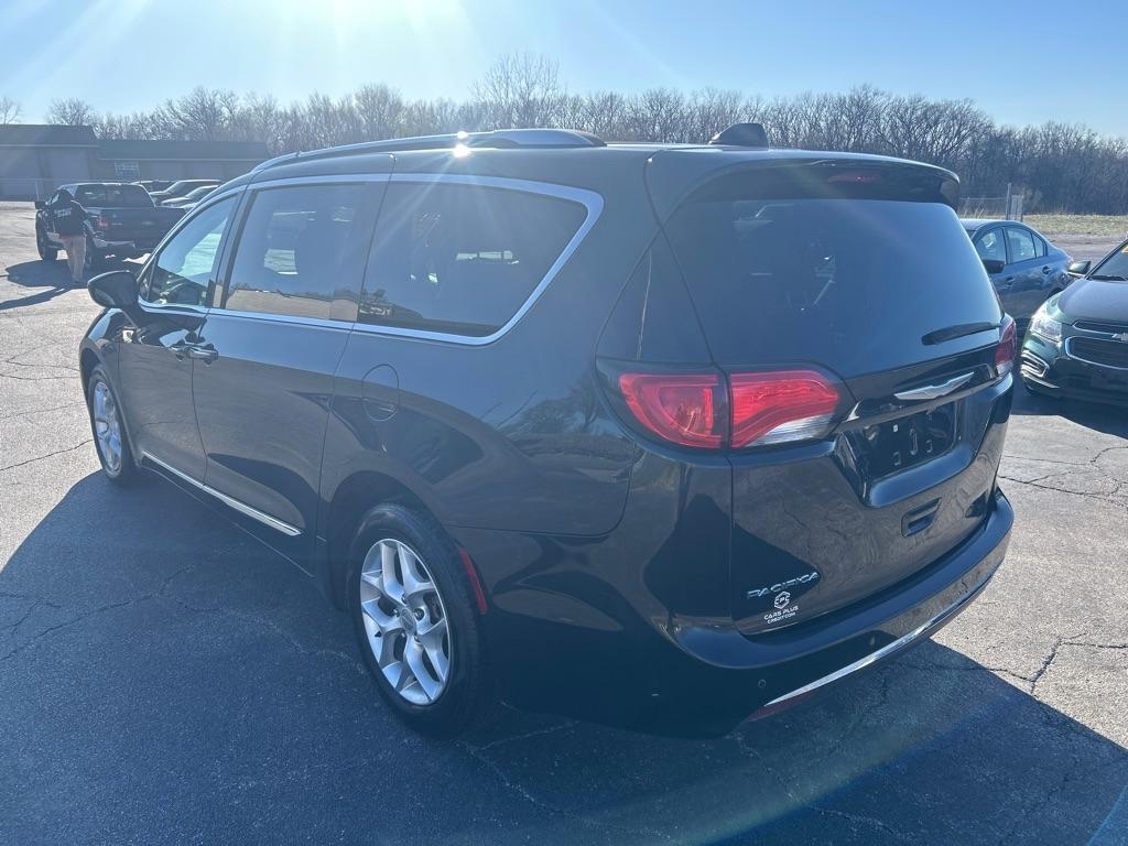 Chrysler Pacifica Touring-L Plus 2017