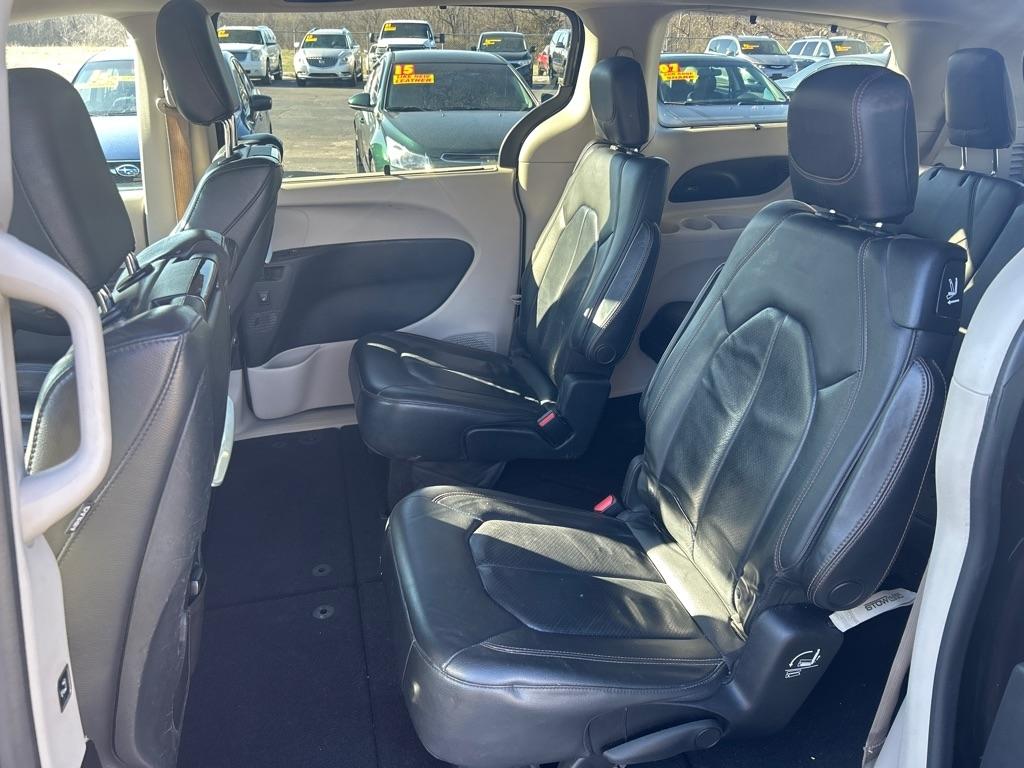 Chrysler Pacifica Touring-L Plus 2017