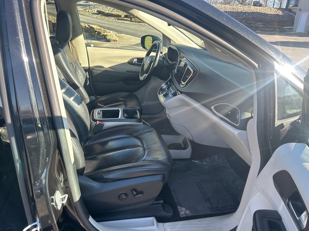 Chrysler Pacifica Touring-L Plus 2017