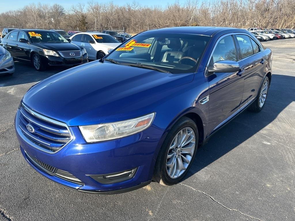 Ford Taurus Limited FWD 2013