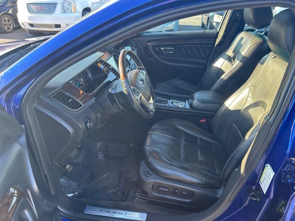 Ford Taurus Limited FWD 2013