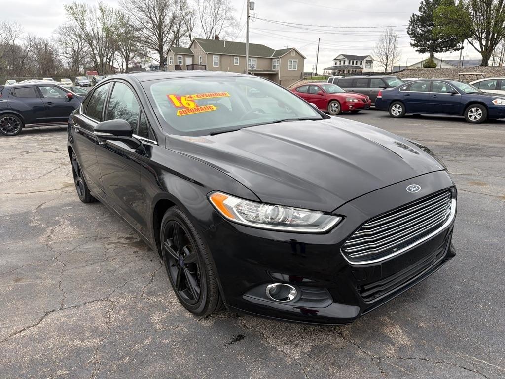 Ford Fusion SE 2016