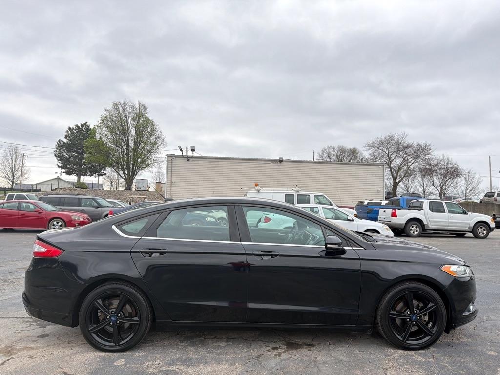 Ford Fusion SE 2016