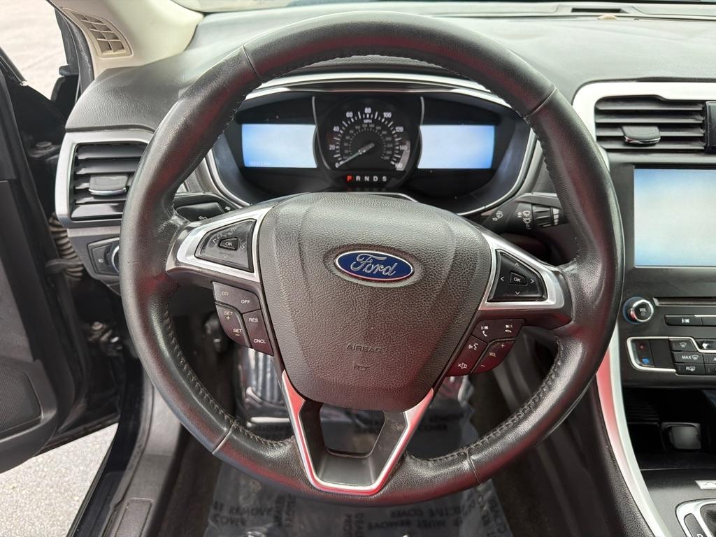 Ford Fusion SE 2016