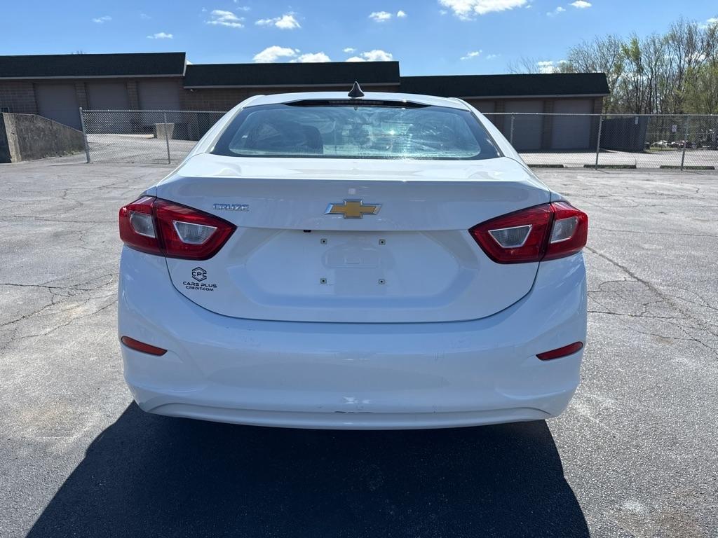 Chevrolet Cruze LS Auto 2019