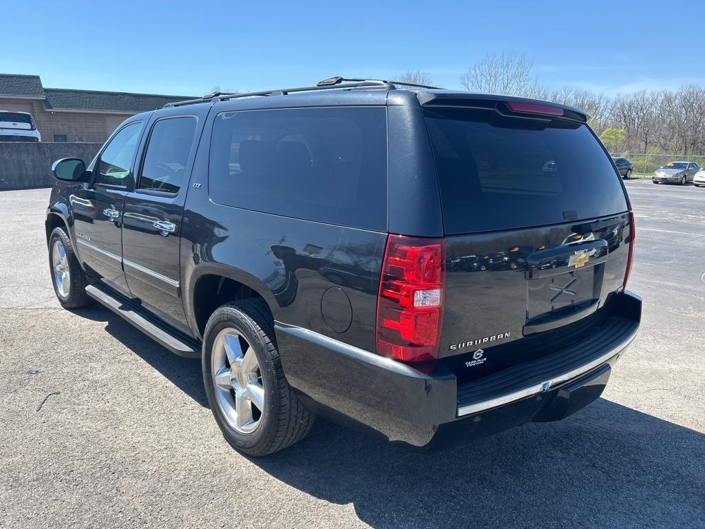 Chevrolet Suburban LTZ 1500 4WD 2011