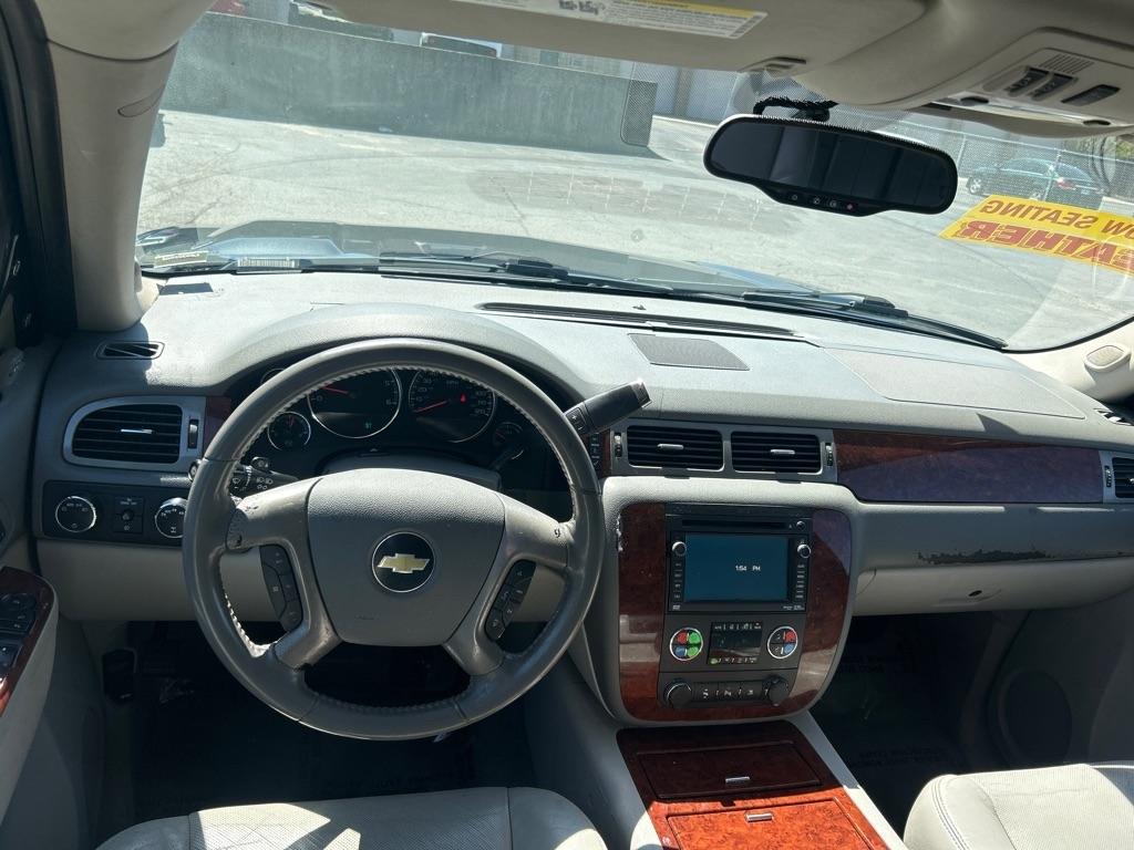 Chevrolet Suburban LTZ 1500 4WD 2011